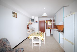 N3-8.jpg